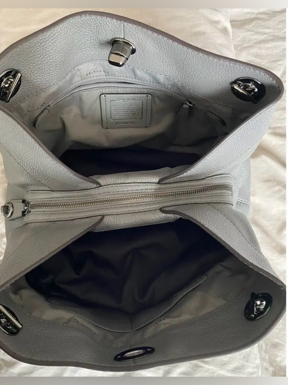 Coach EUC Gray Edie turn-lock Leather and Suede Shoulder Bag Retails $495 - Picture 6 of 12